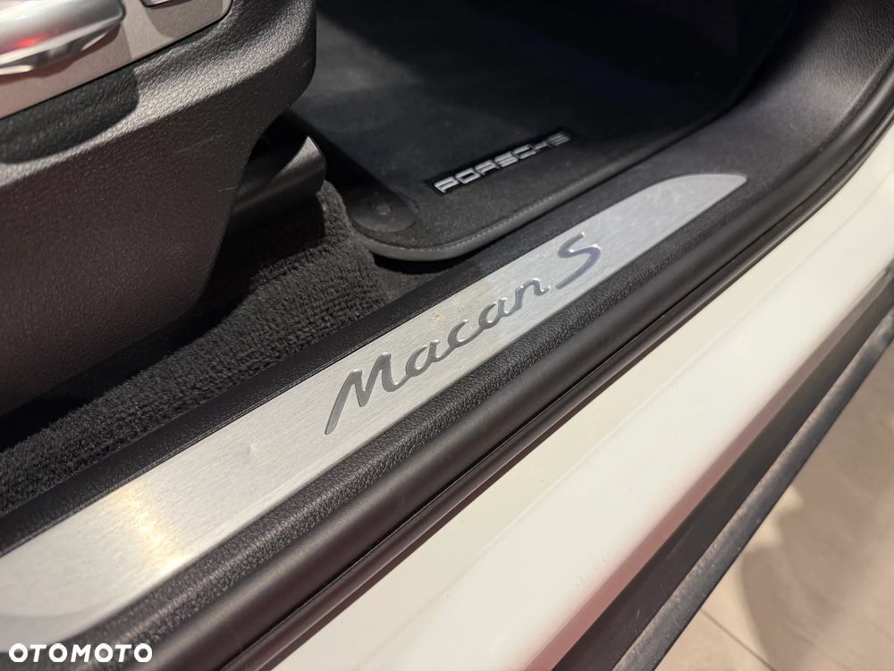 Porsche Macan S - 29