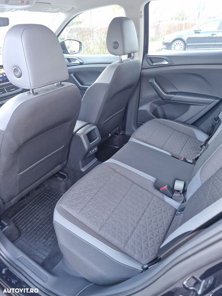 Volkswagen T-Cross - 15