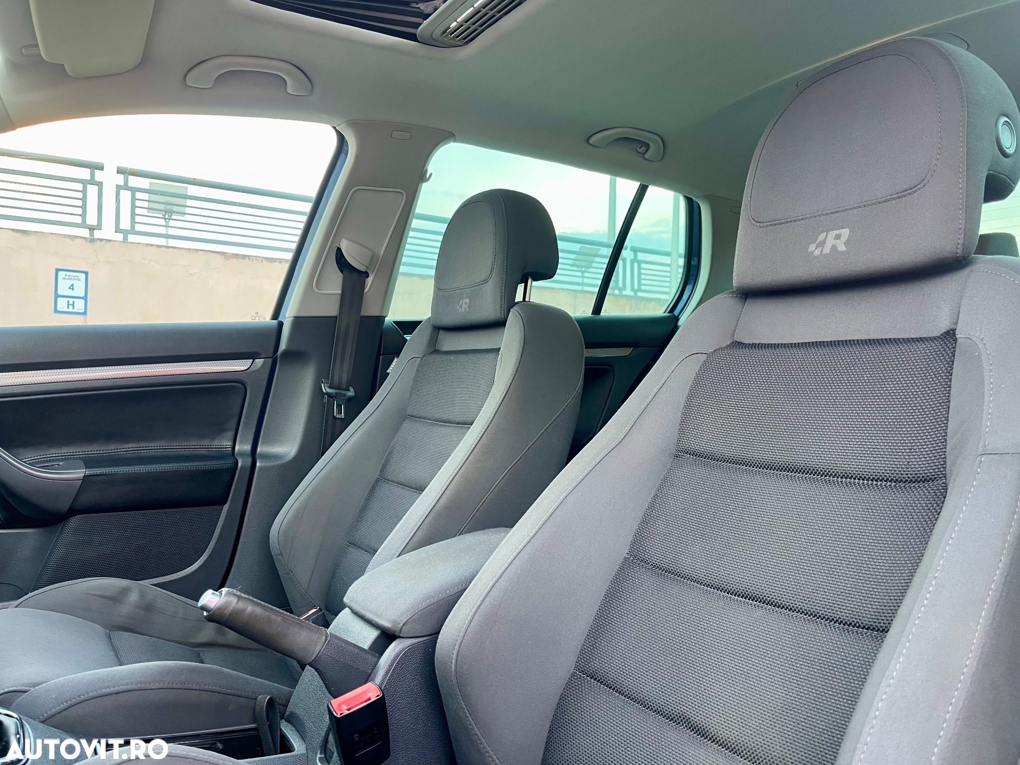 Volkswagen Golf 2.0 TDI GT Sport - 15