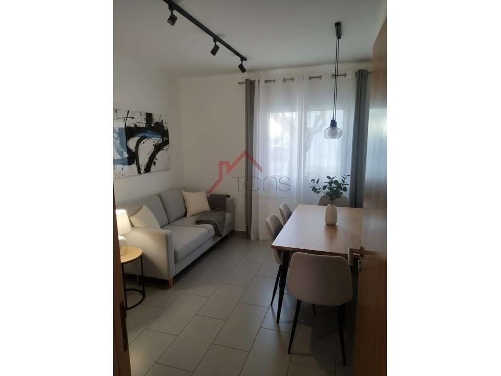 APARTAMENTO T3 + 2 CASAS DE BANHO + CAVE - Grande imagem: 3/21