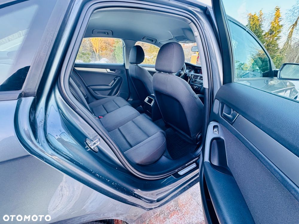 Audi A4 Limousine - 16