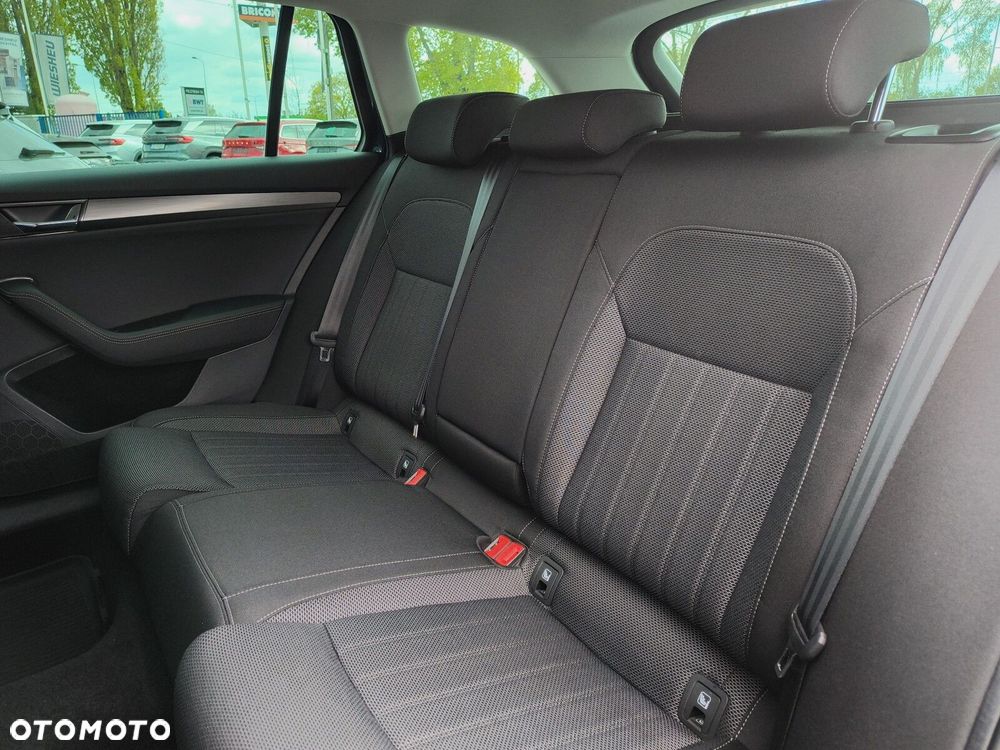 Skoda Superb 2.0 TSI Style DSG - 25