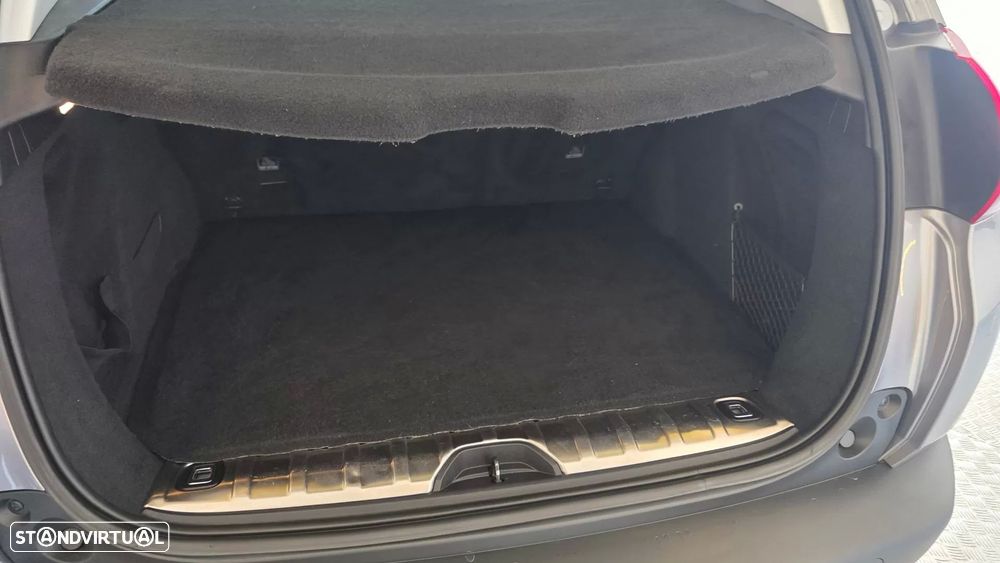 Peugeot 2008 1.6 BlueHDi GT Line - 22