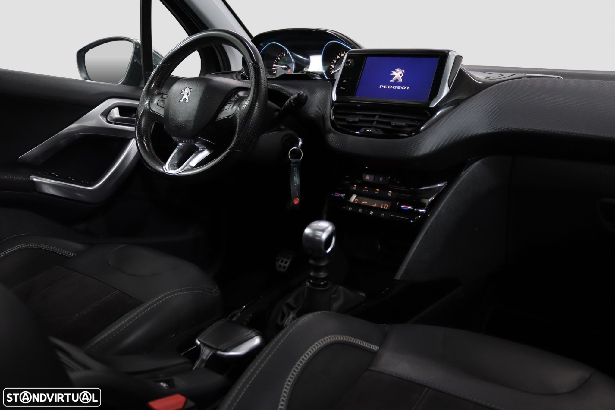Peugeot 2008 1.2 PureTech Allure - 15