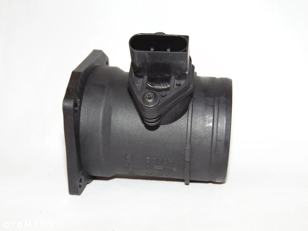 Przepływomierz Audi A4 B5 A6 C5 VW Passat 1.8 - 6