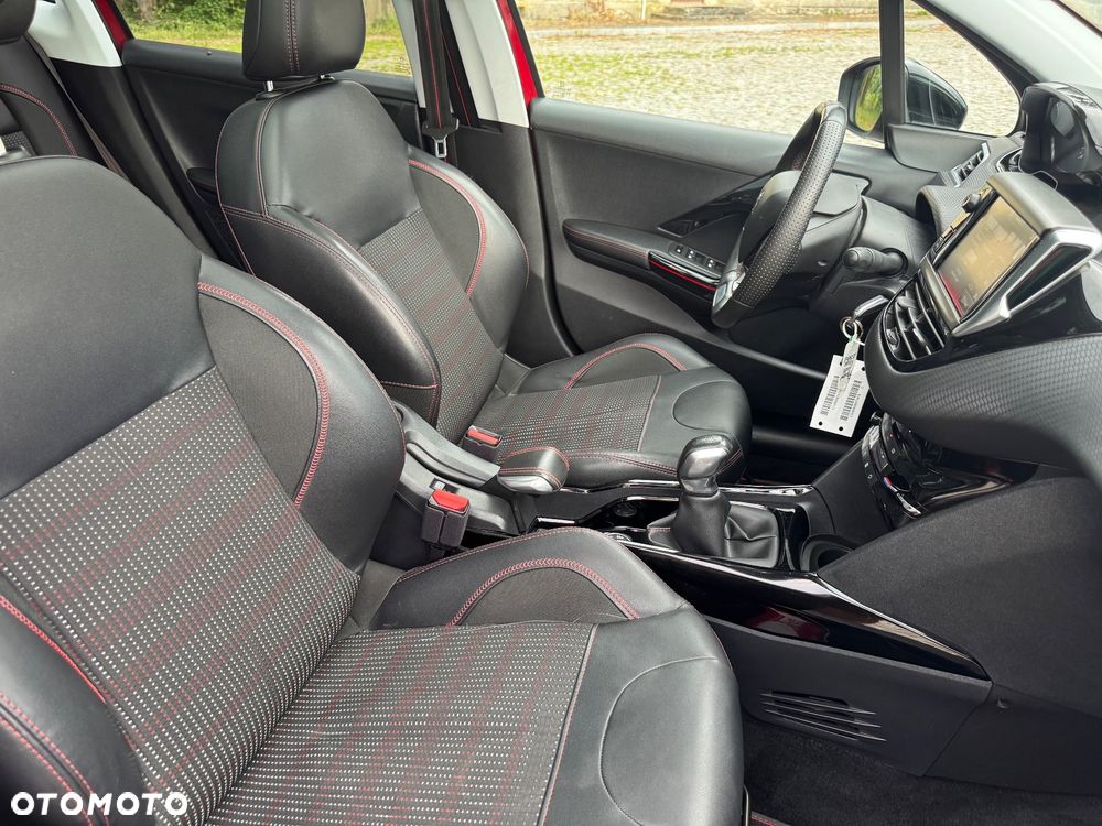 Peugeot 2008 - 28