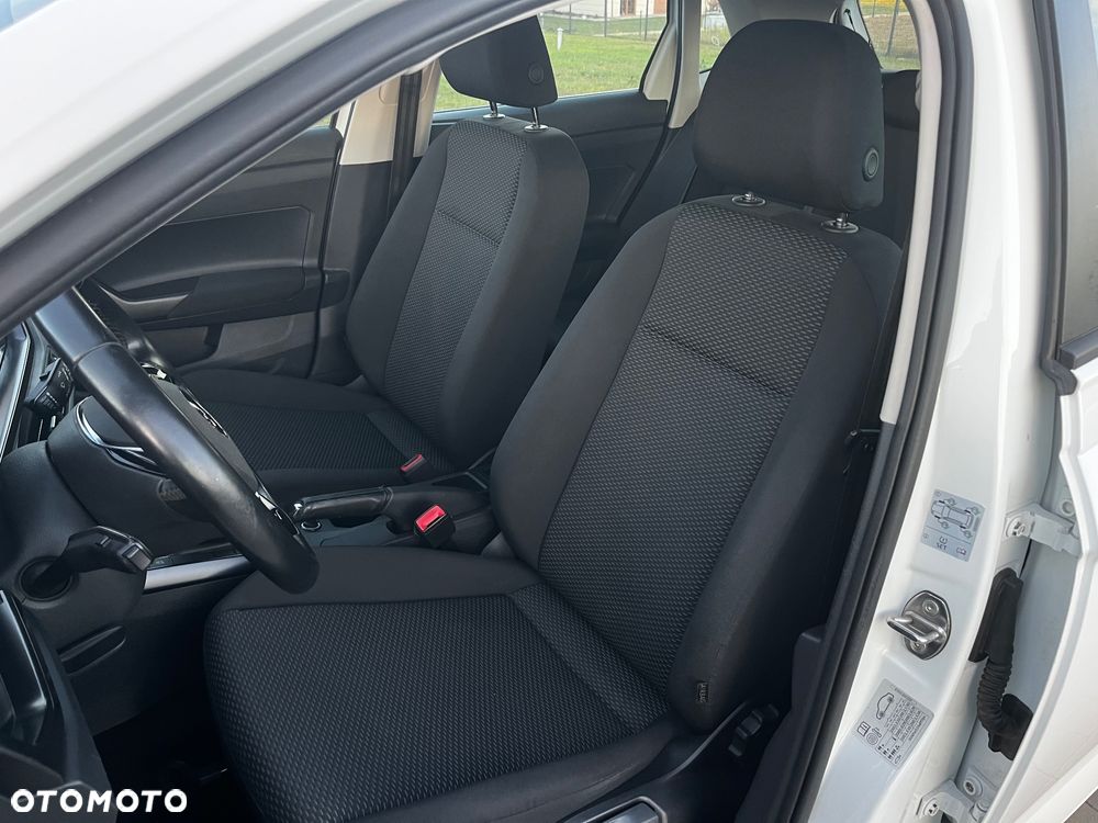 Volkswagen Polo - 11