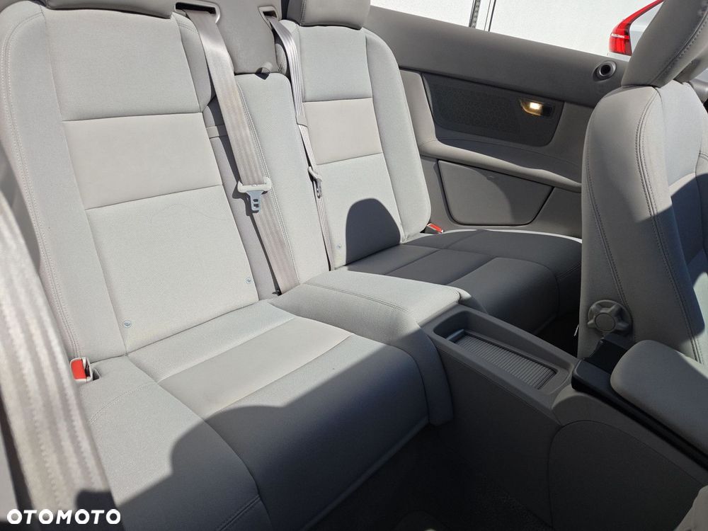 Volvo C70 - 25