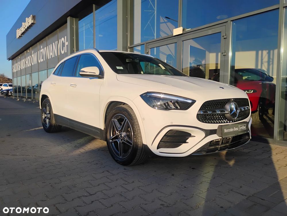 Mercedes-Benz GLA 200 AMG Line - 24