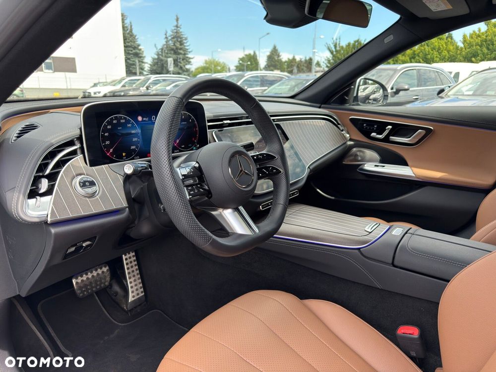 Mercedes-Benz Klasa E 220 d mHEV 4-Matic AMG 9G-Tronic - 17