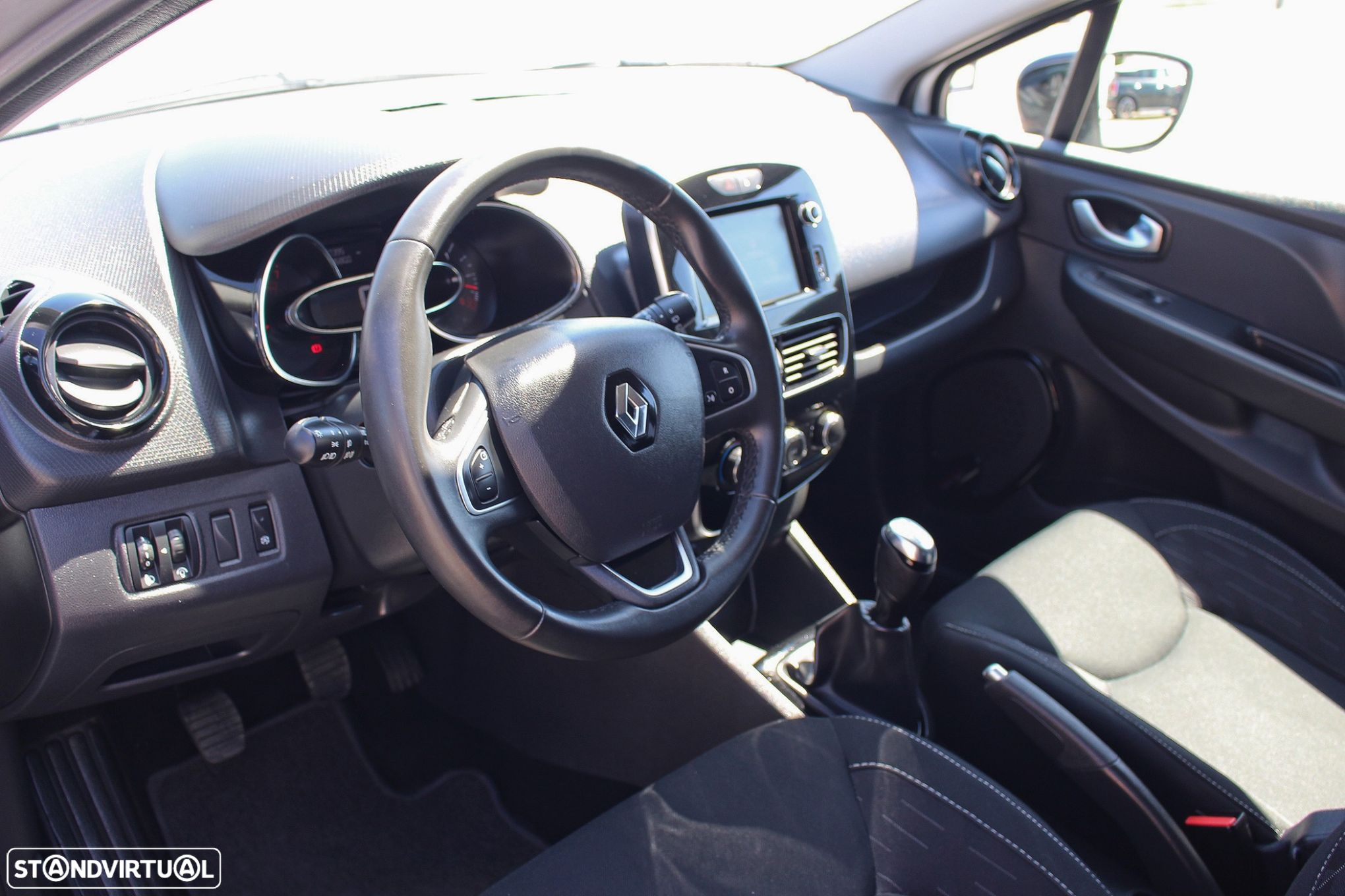Renault Clio Sport Tourer 0.9 TCe Limited - 22