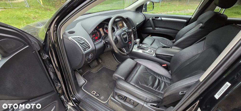 Audi Q7 - 11