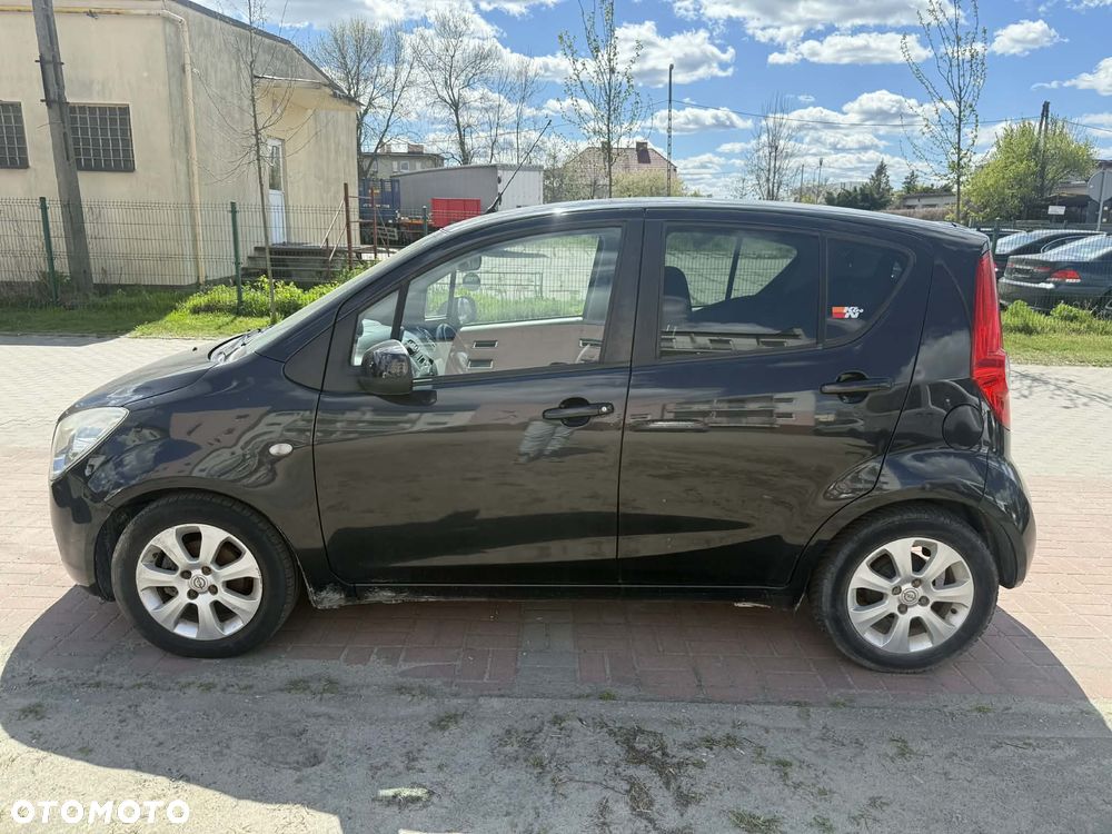 Opel Agila - 2