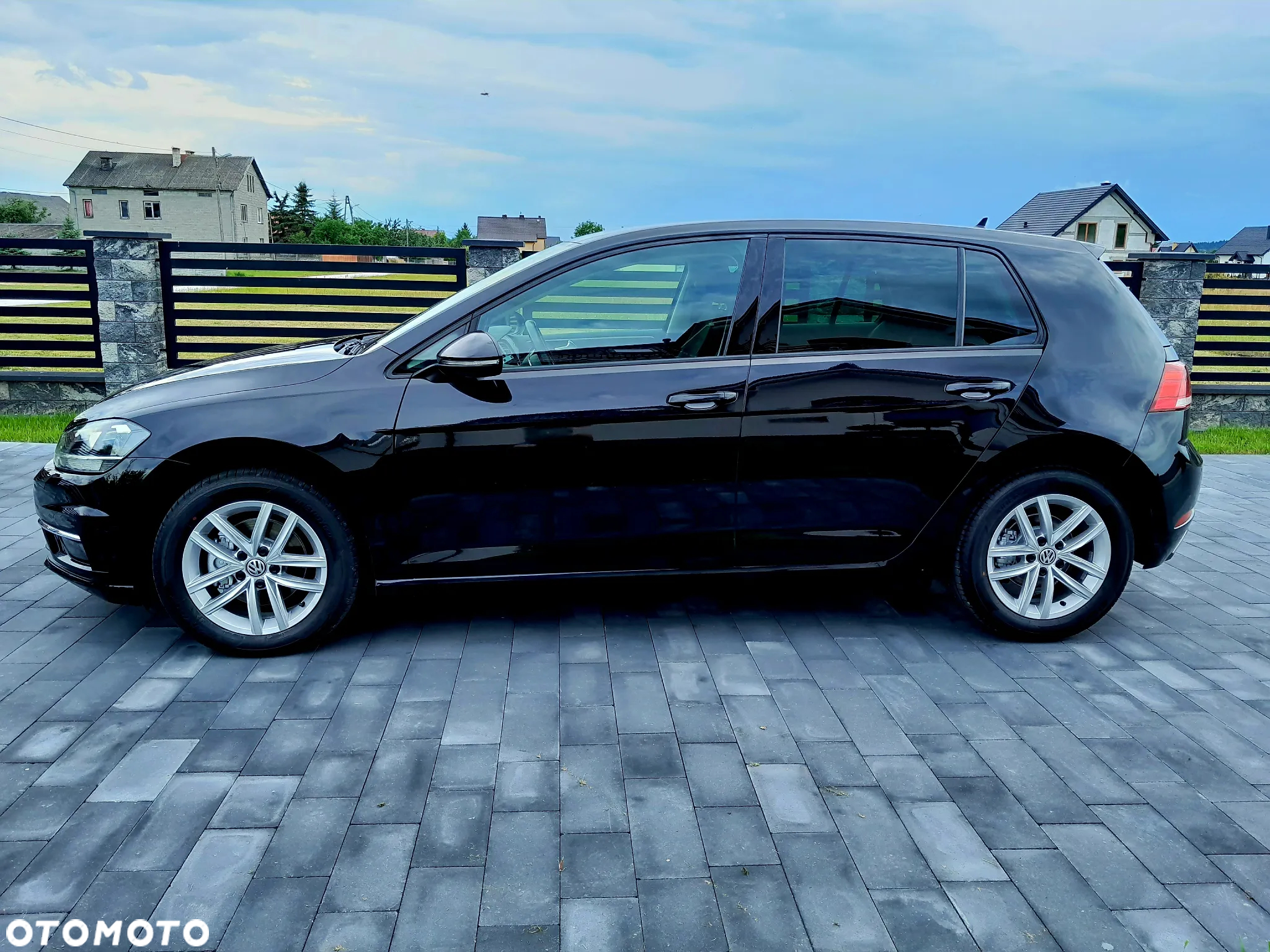 Volkswagen Golf 2.0 BlueTDI DSG Highline - 5