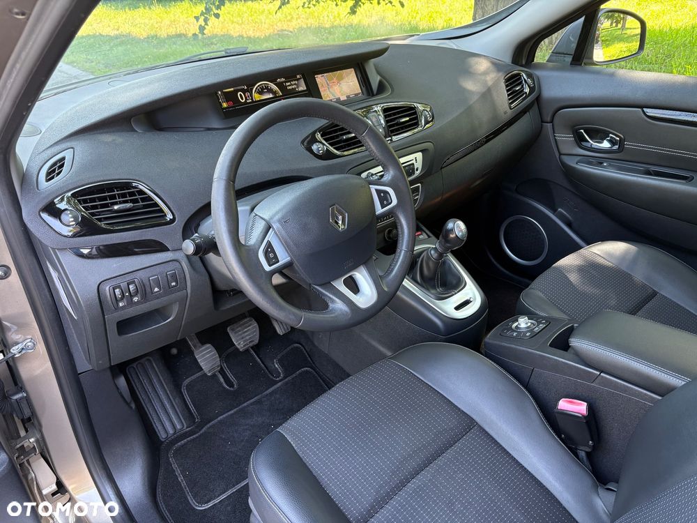 Renault Scenic 1.5 dCi Expression - 12