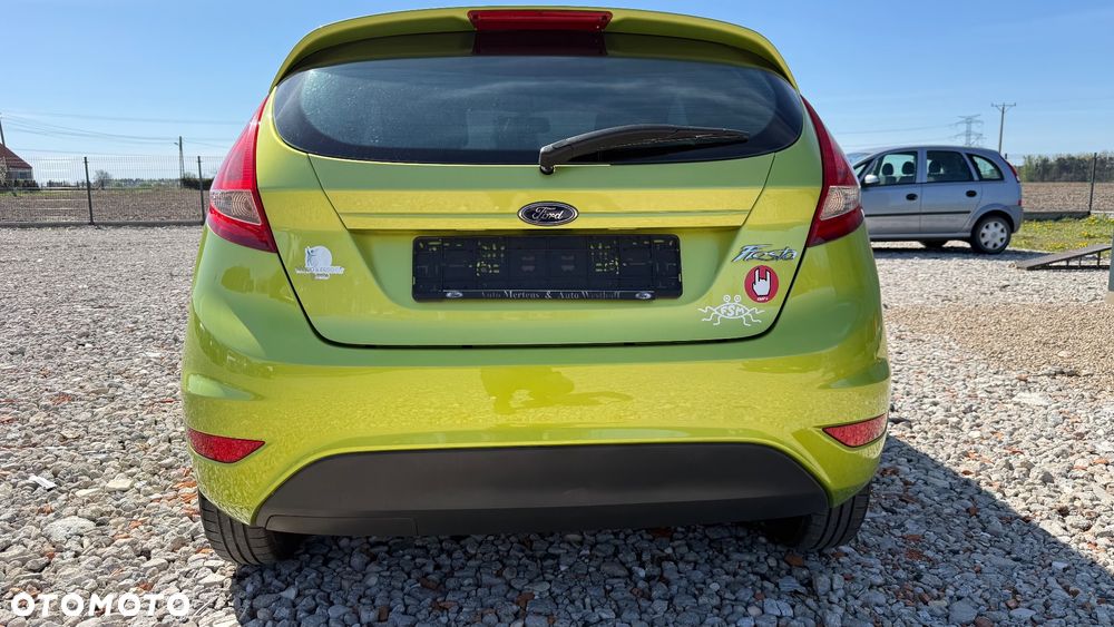 Ford Fiesta 1.25 Champions Edition - 26