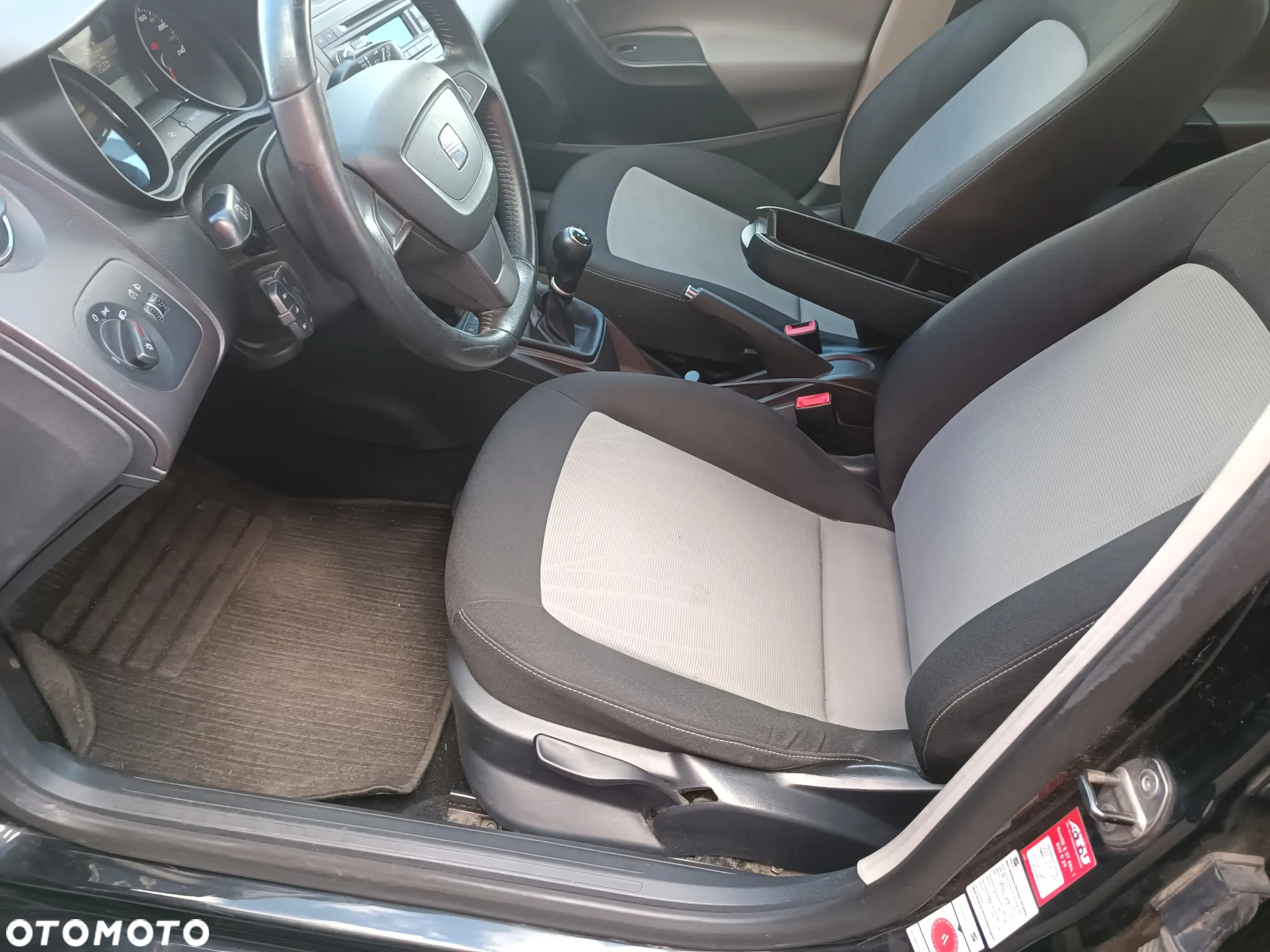 Seat Ibiza - 8