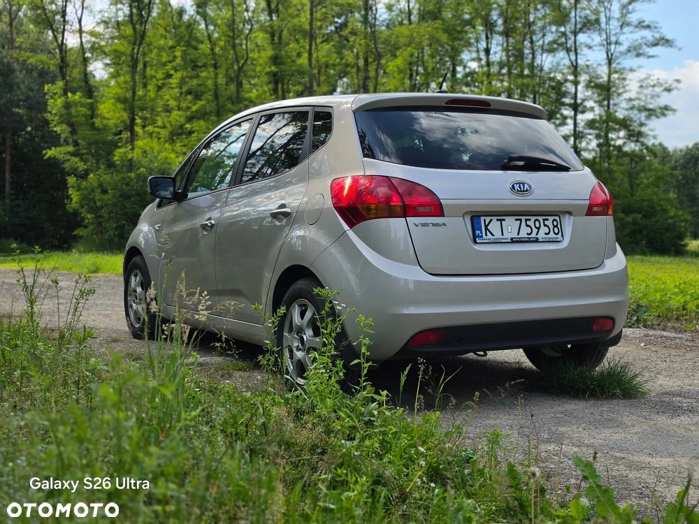 Kia Venga 1.4 L - 5
