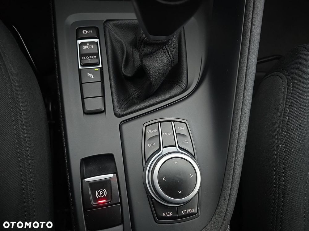 BMW X1 sDrive16d - 16