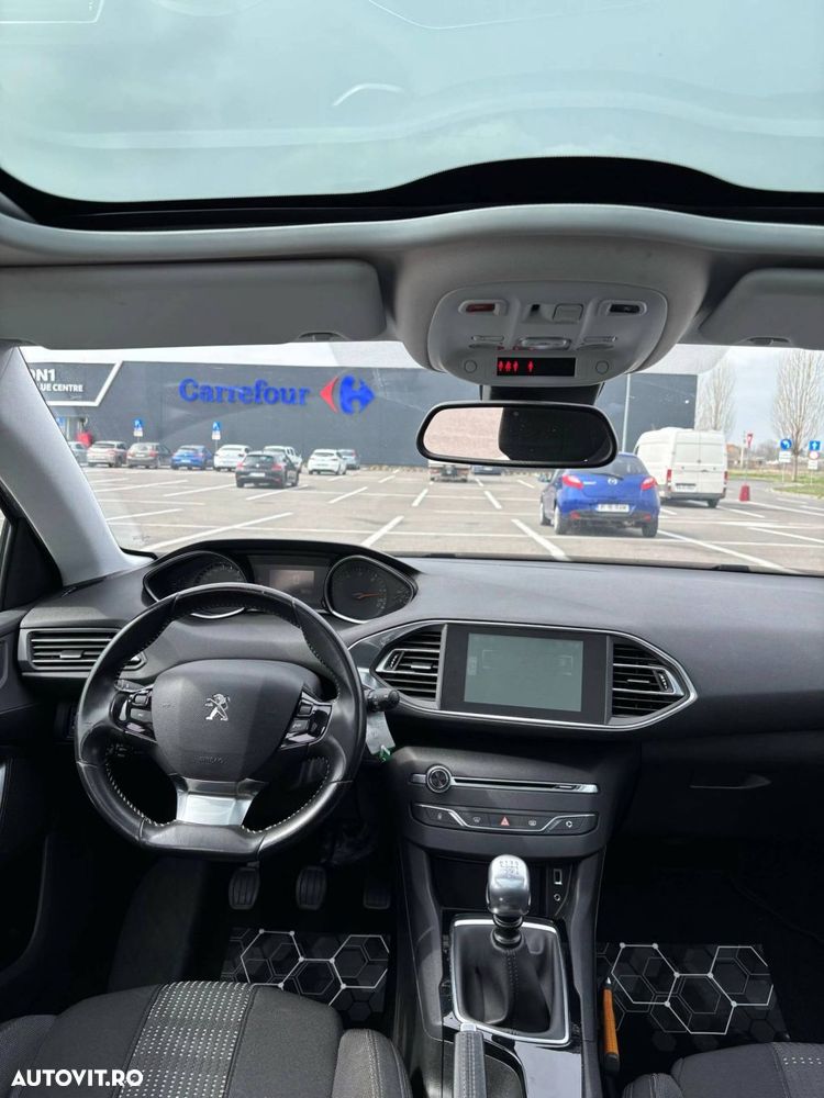 Peugeot 308 - 17