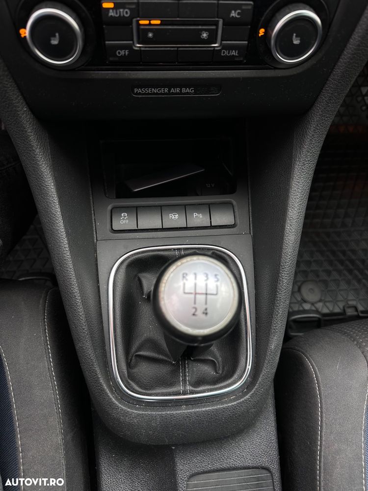 Volkswagen Golf 1.6 TDI DPF Team - 9