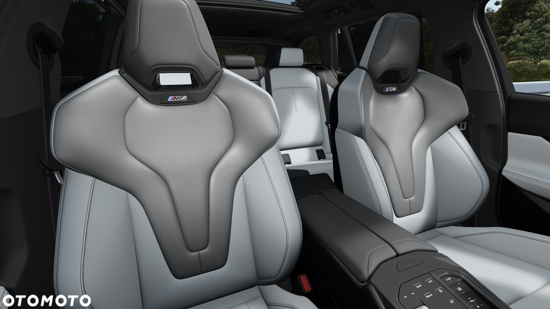 BMW M5 xDrive Touring - 12
