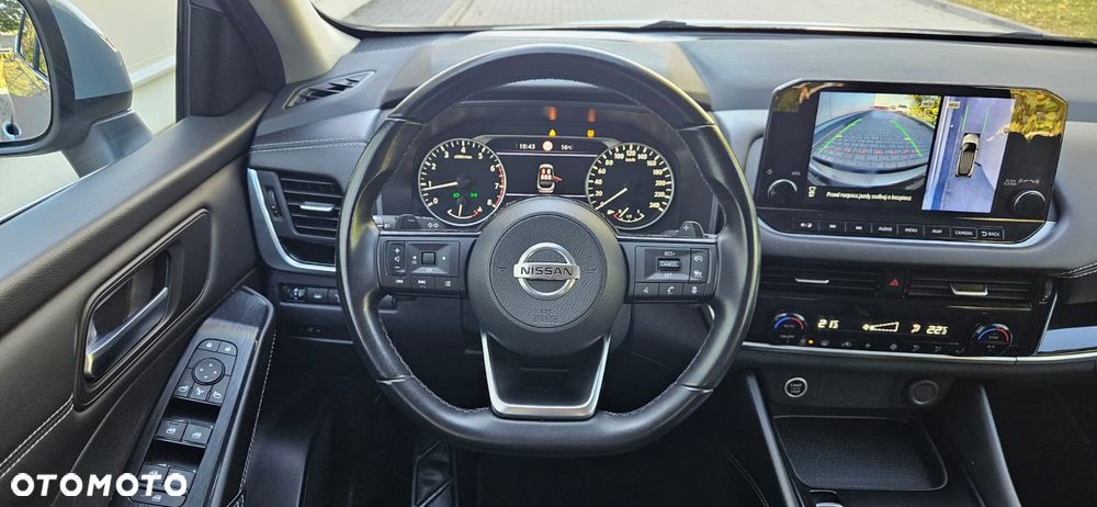 Nissan Qashqai 1.3 DIG-T N-Connecta DCT - 28