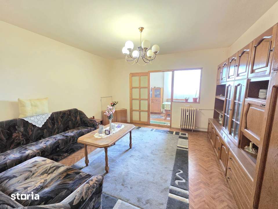 Garsoniera la etaj intermediar langa Bogdan Voda- Grigore Alexandrescu — fotografia 1
