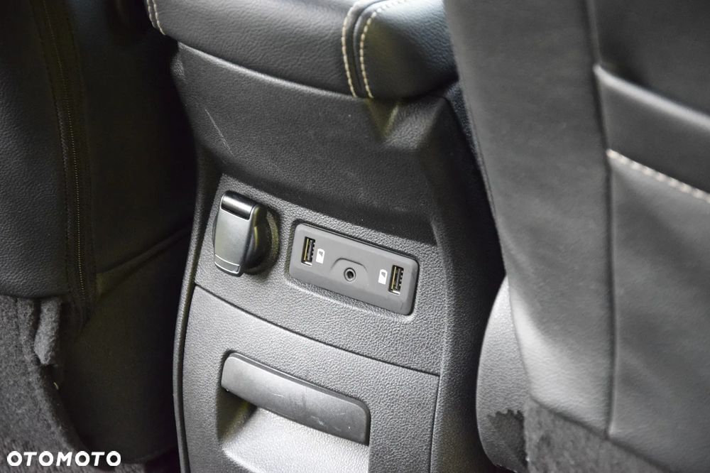 Renault Grand Scenic - 27