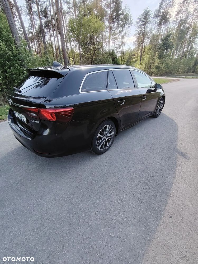 Toyota Avensis 2.0 D-4D Premium - 5