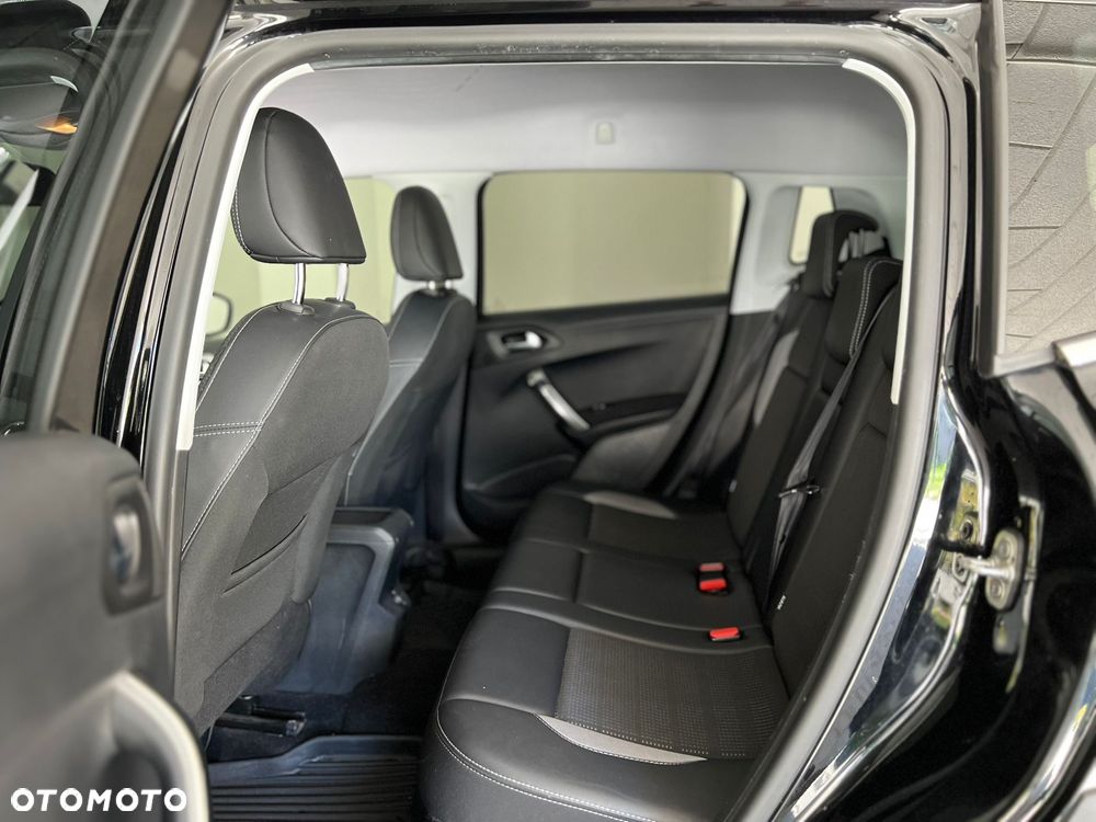 Peugeot 2008 1.2 Pure Tech GPF Signature S&S EAT6 - 8