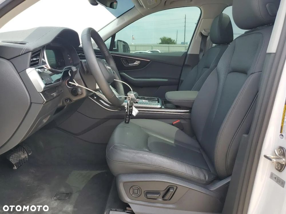 Audi Q7 - 7