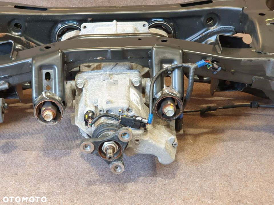 Zawieszenie Tył Kompletne HYUNDAI TUCSON 1.6T 4x4 2015 2020 rok - 4