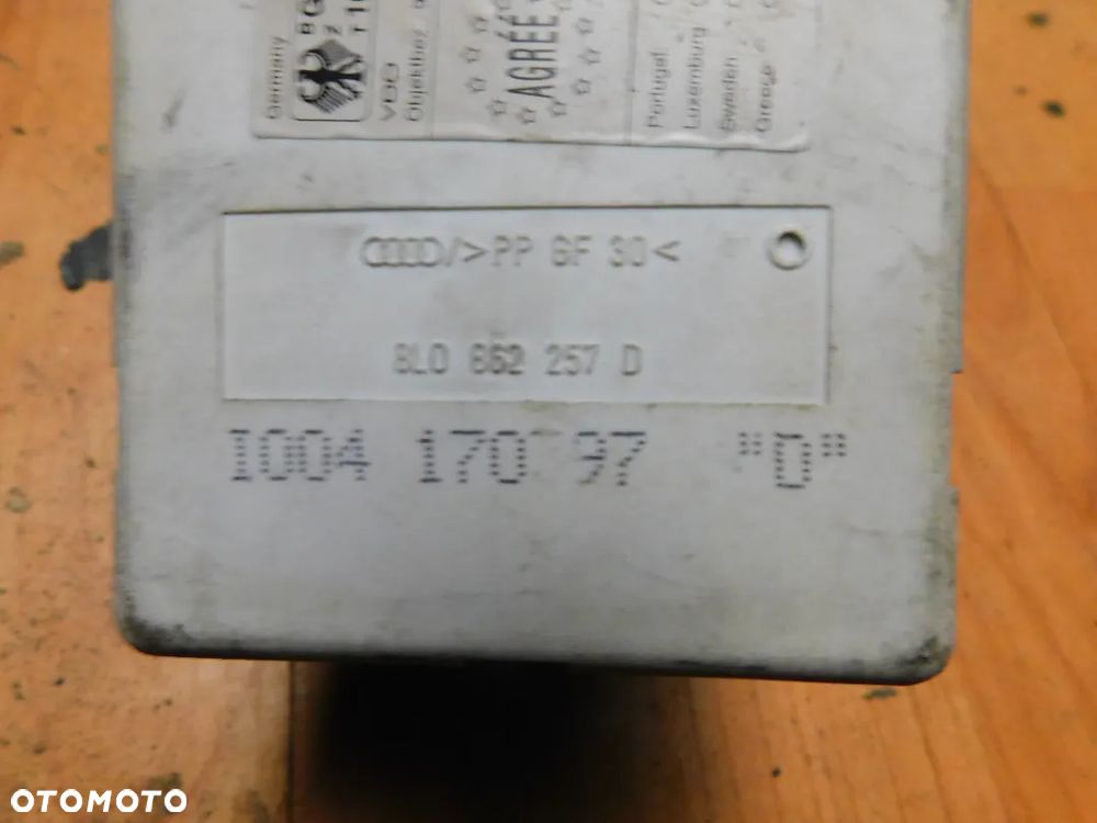 audi A4 pompka centralnego 8L0862257D nr M2083 WYSYŁKA - 2