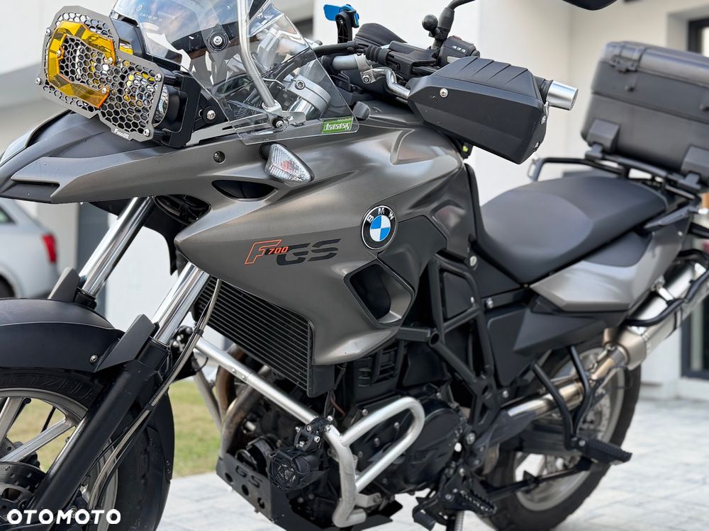 BMW F - 5
