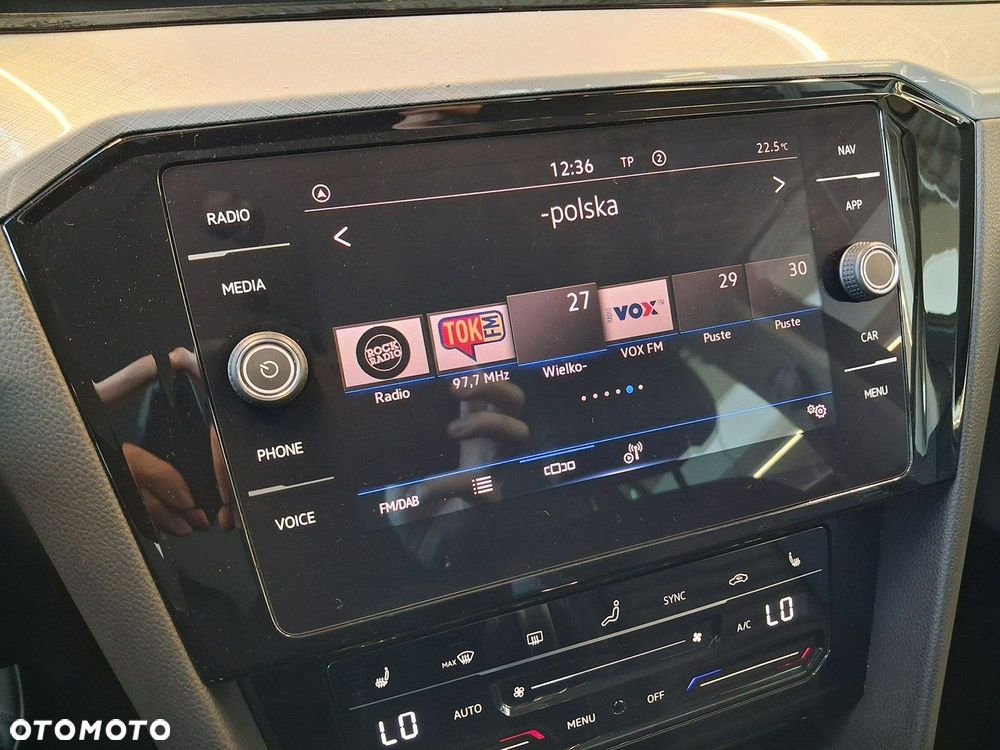 Volkswagen Passat Variant - 23