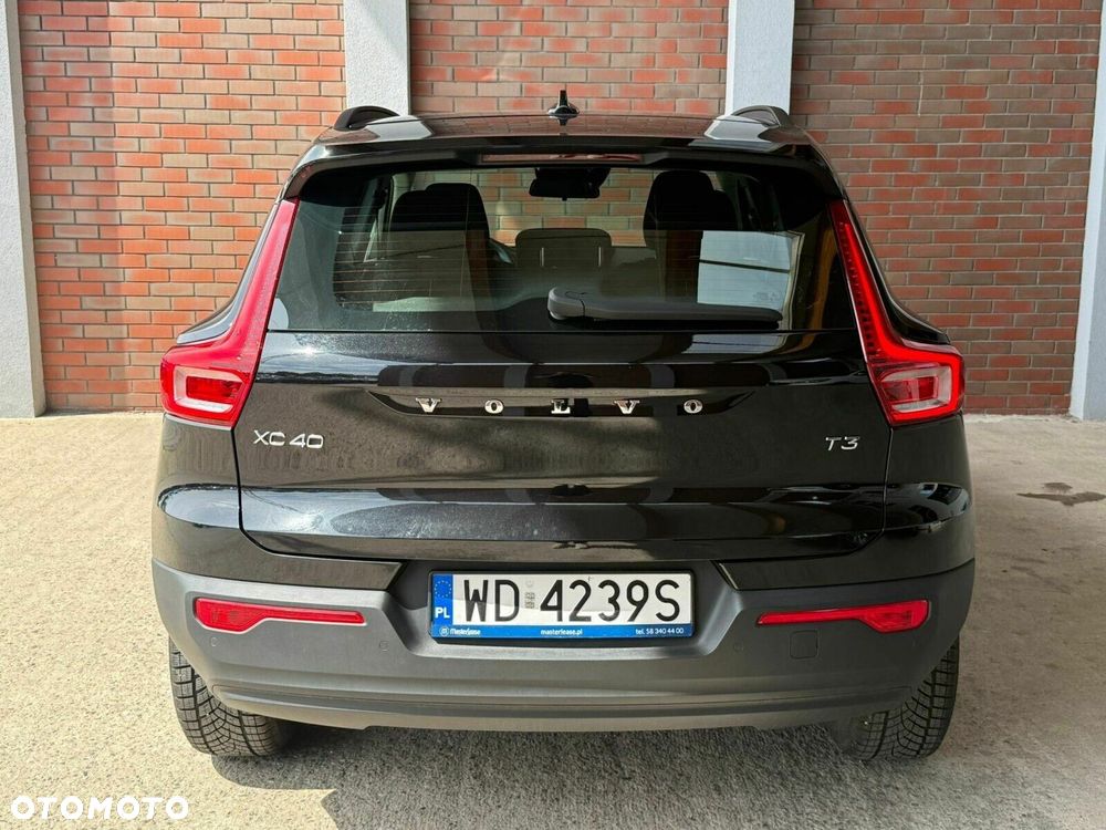 Volvo XC 40 - 4