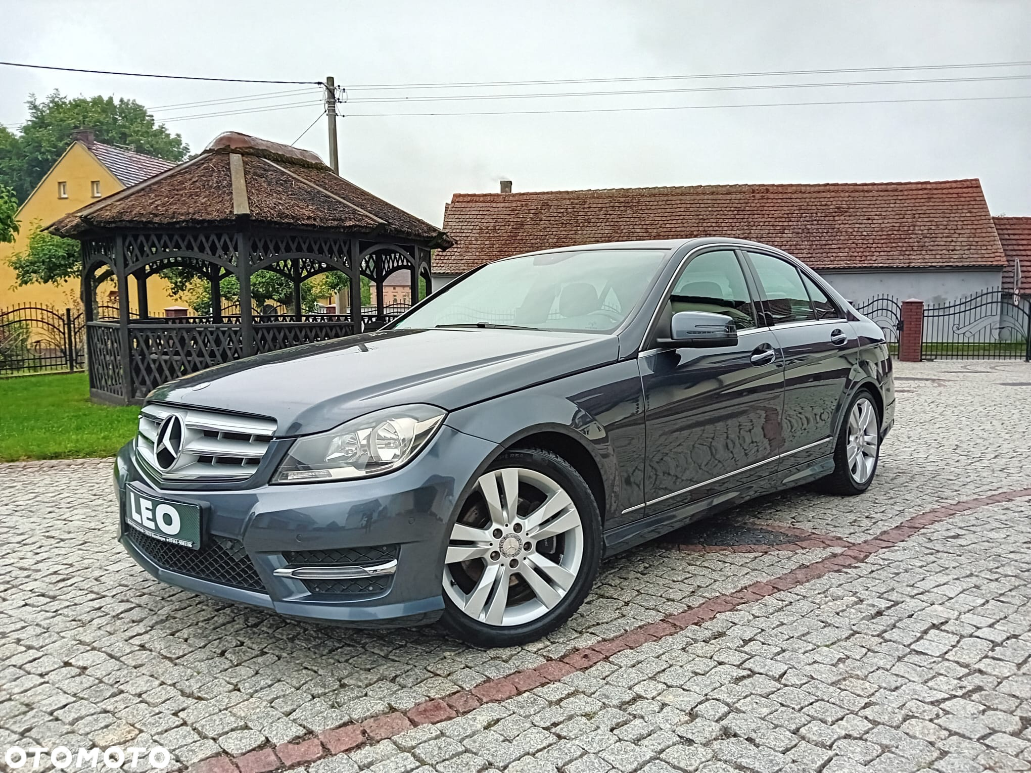 Mercedes-Benz Klasa C 180 CGI BlueEff Avantgarde - 7