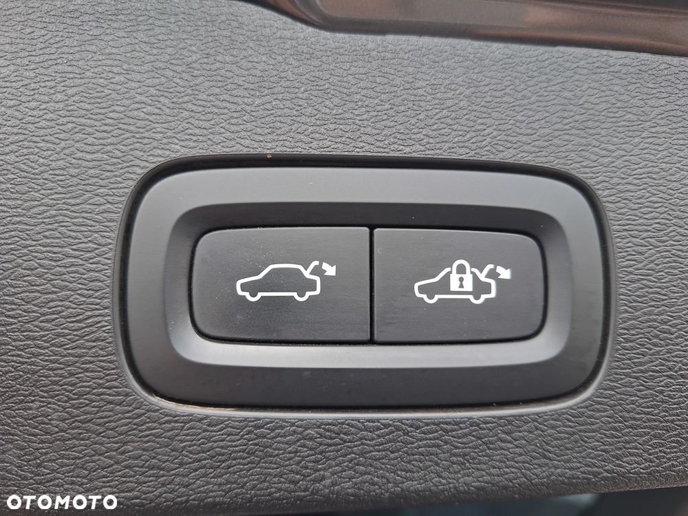 Volvo V60 Cross Country Ultimate B5 B AWD - 12