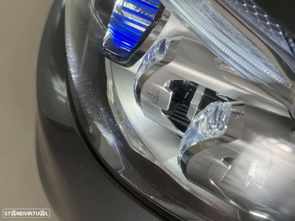 Mercedes-Benz C 63 AMG S - 15