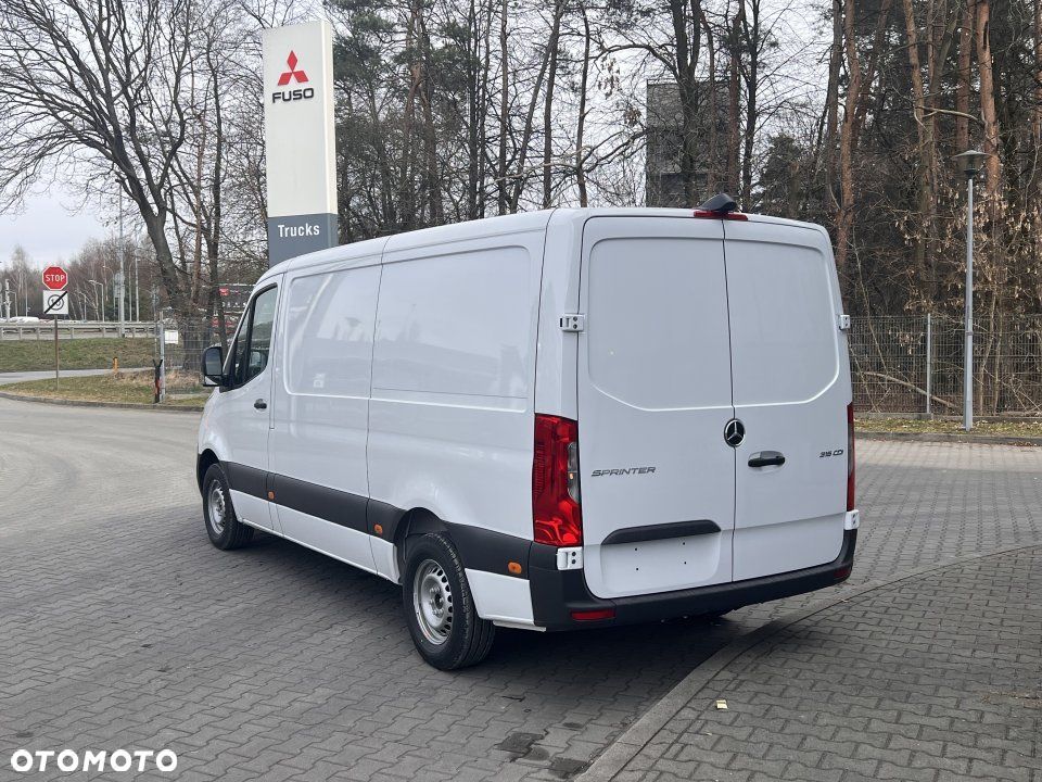 Mercedes-Benz Sprinter - 3