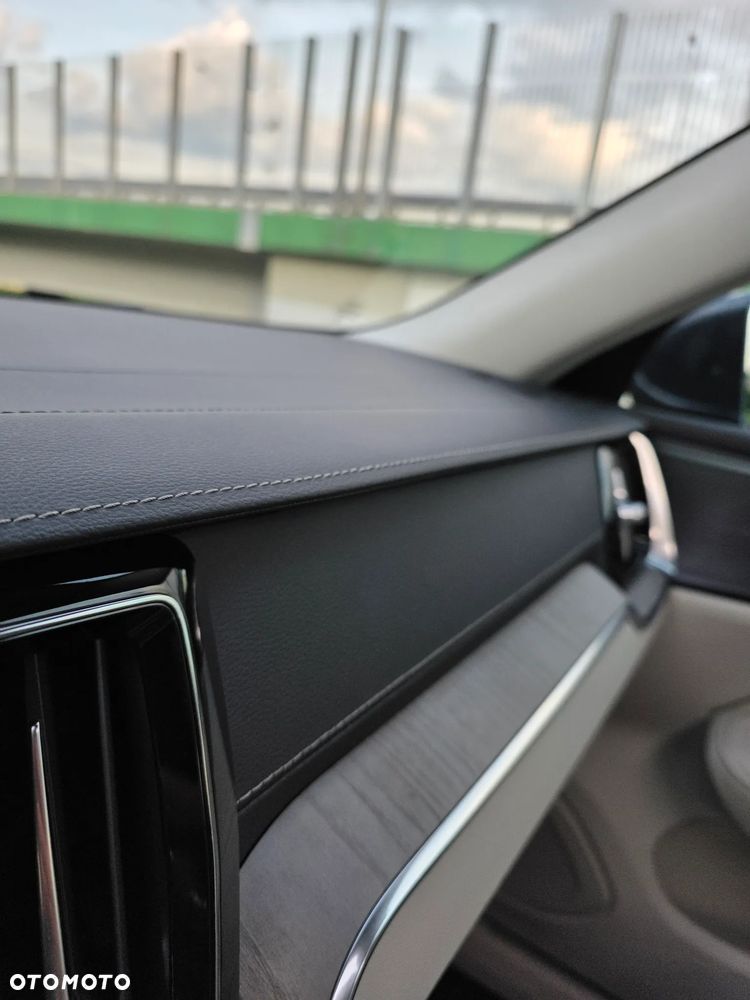 Volvo S60 B5 B AWD Inscription - 32