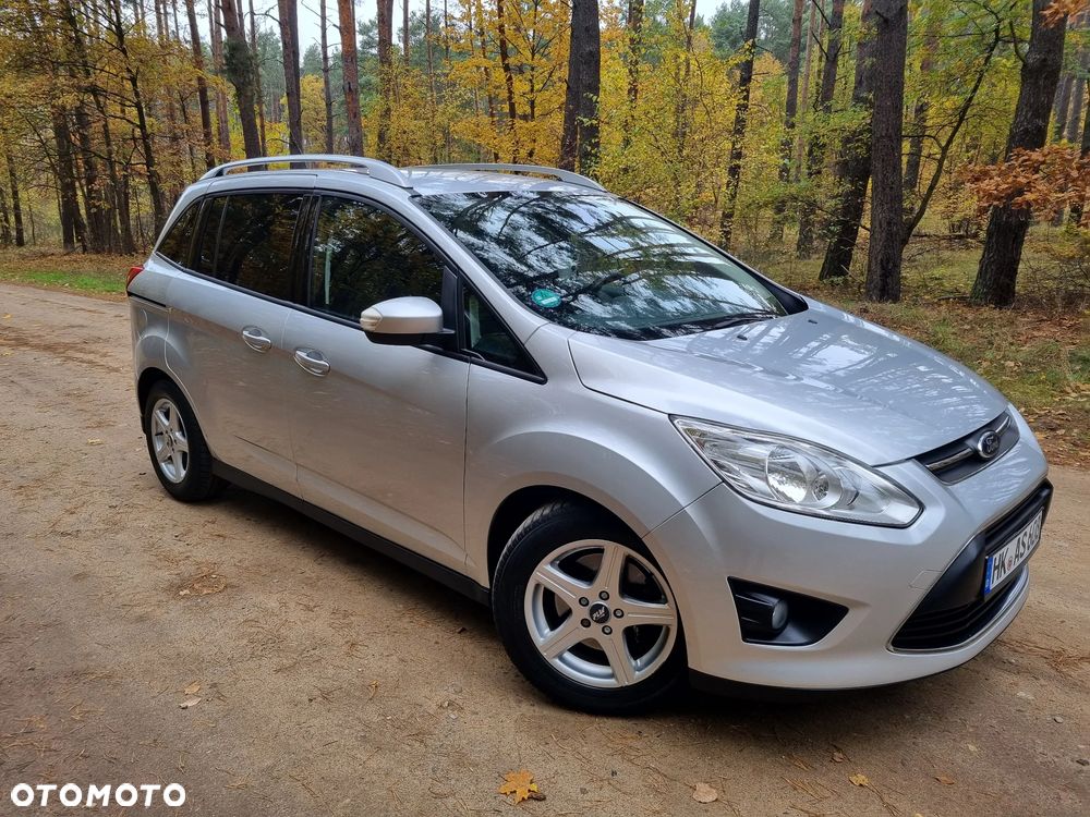 Ford Grand C-MAX - 27