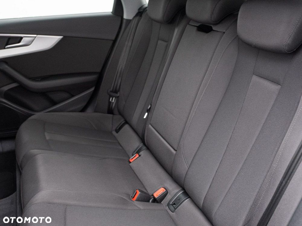 Audi A4 Avant 35 TFSI mHEV S tronic - 29