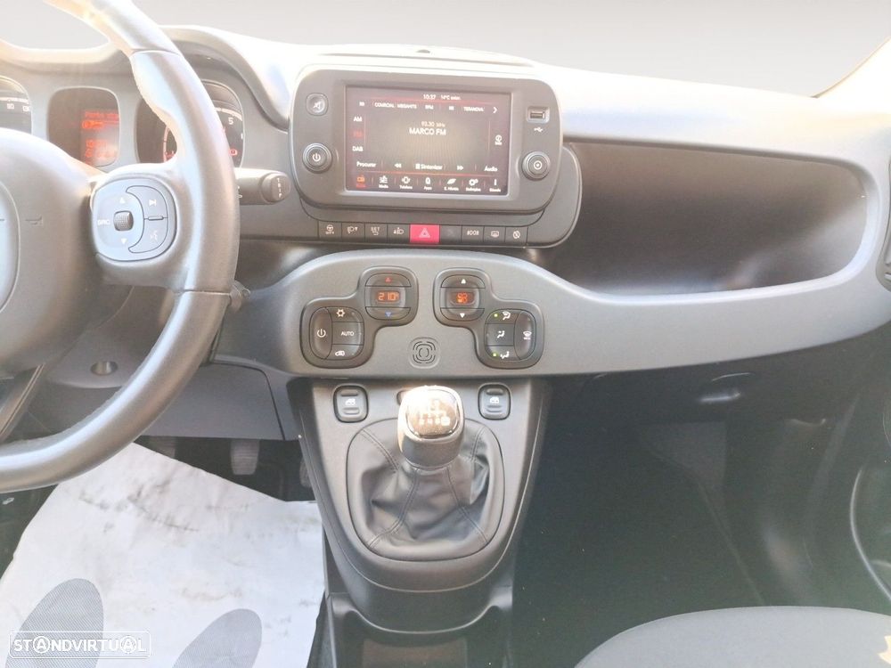 Fiat Panda 1.0 Hybrid (RED) - 11