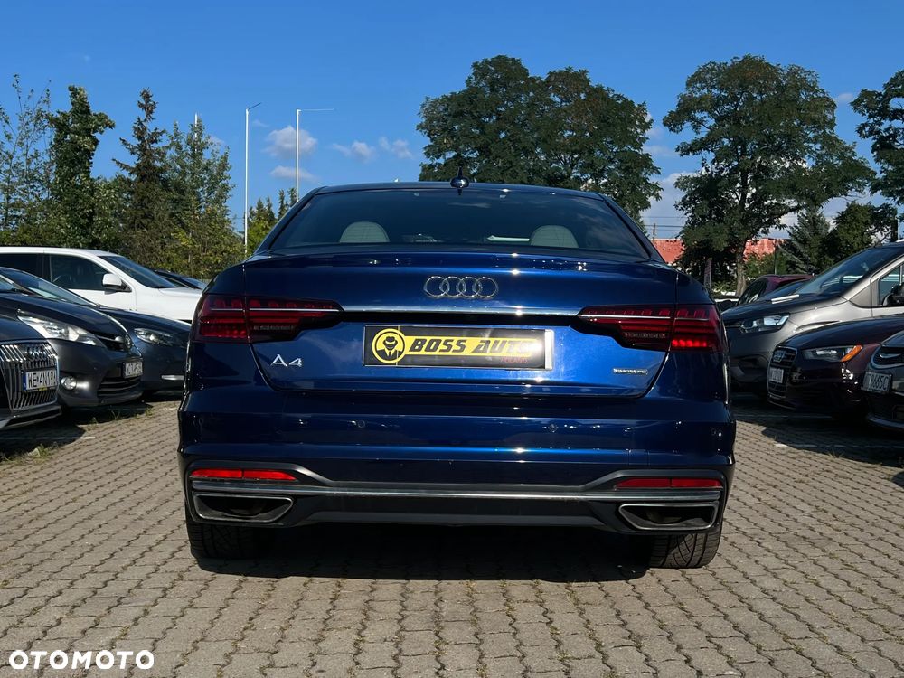Audi A4 Limousine - 8