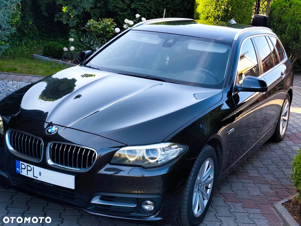 BMW Seria 5 520d xDrive - 7