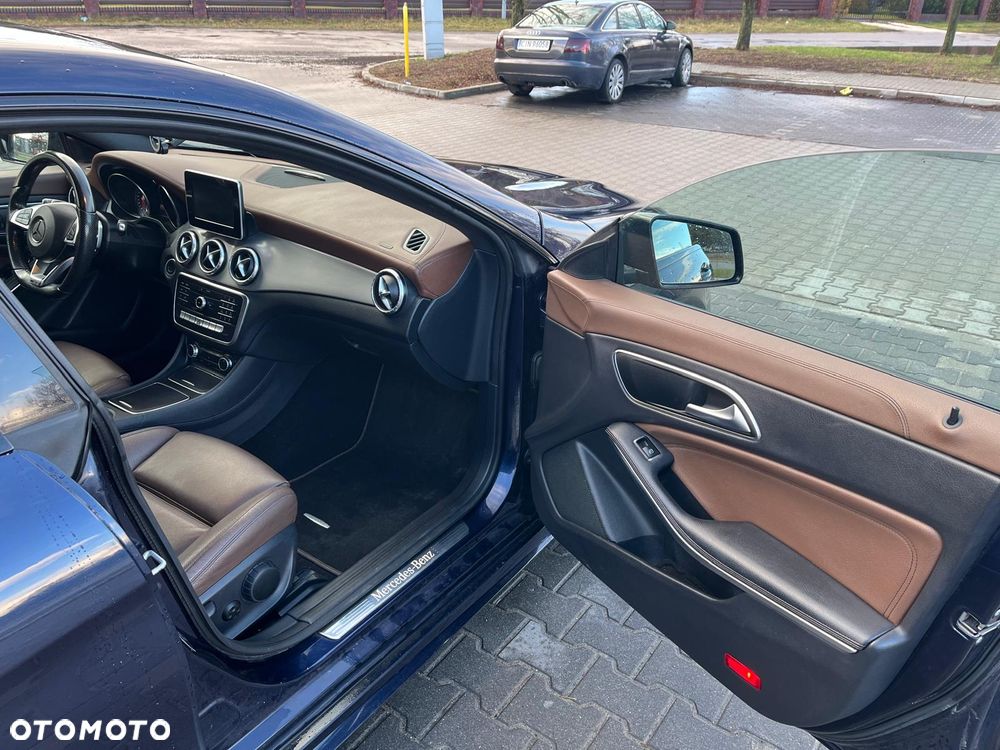 Mercedes-Benz CLA 200 d 7G-DCT AMG Line - 8