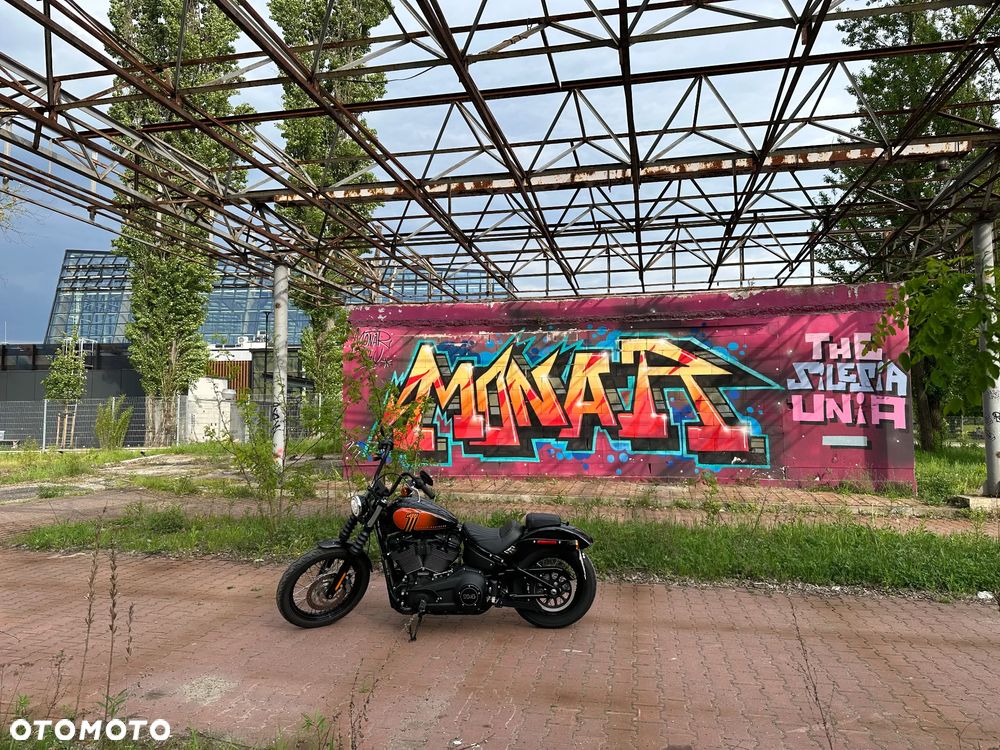 Harley-Davidson Softail Street Bob - 5