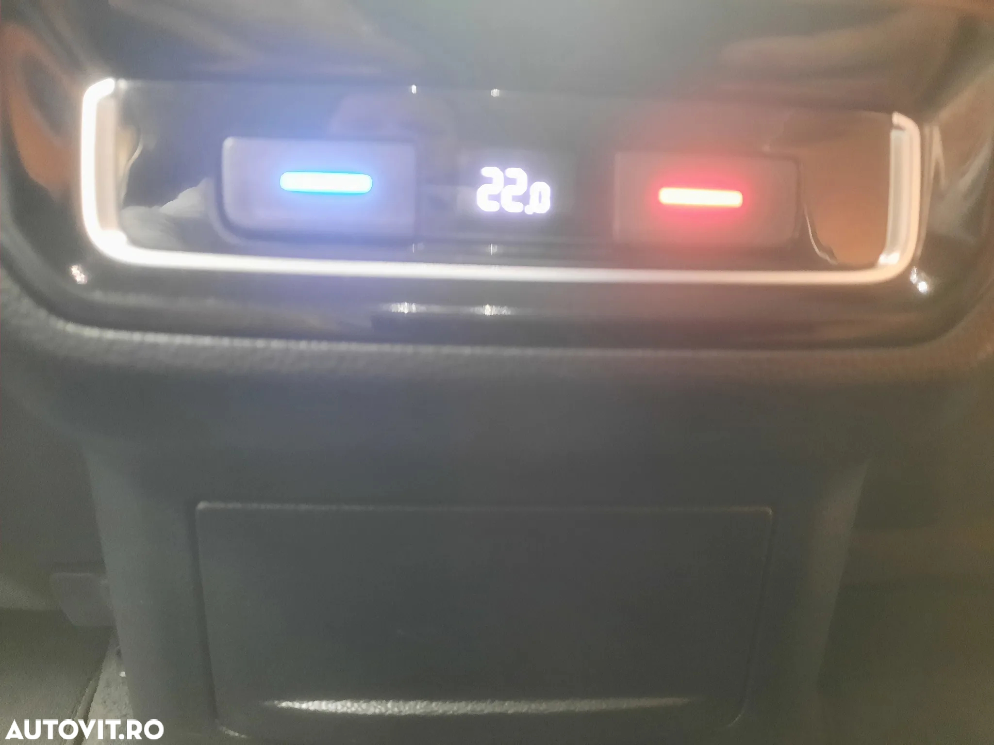 Volkswagen Passat Variant 2.0 TDI 4Motion Highline - 17